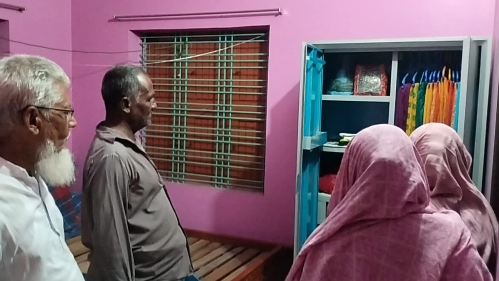 বাগাতিপাড়ায় ফ্ল্যাটের তালা-হ্যাজবোল্ট কেটে স্বর্ণালংকারসহ মালামাল চুরি