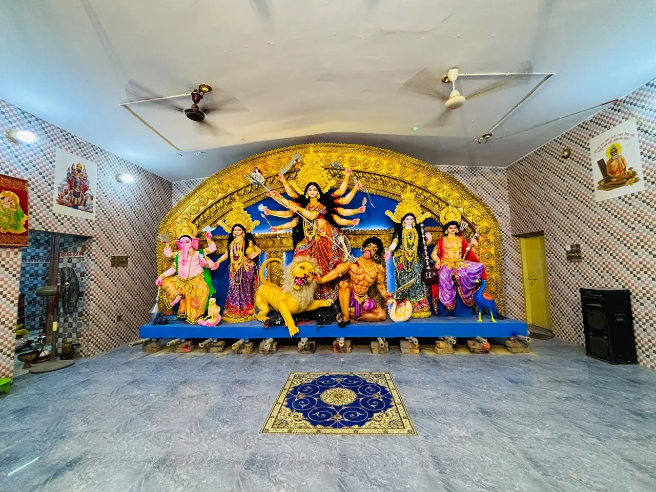 চুয়াডাঙ্গায় দেবী বোধনের মধ্য দিয়ে শুরু দুর্গোৎসব, নিরাপত্তায় কঠোর বিজিবি