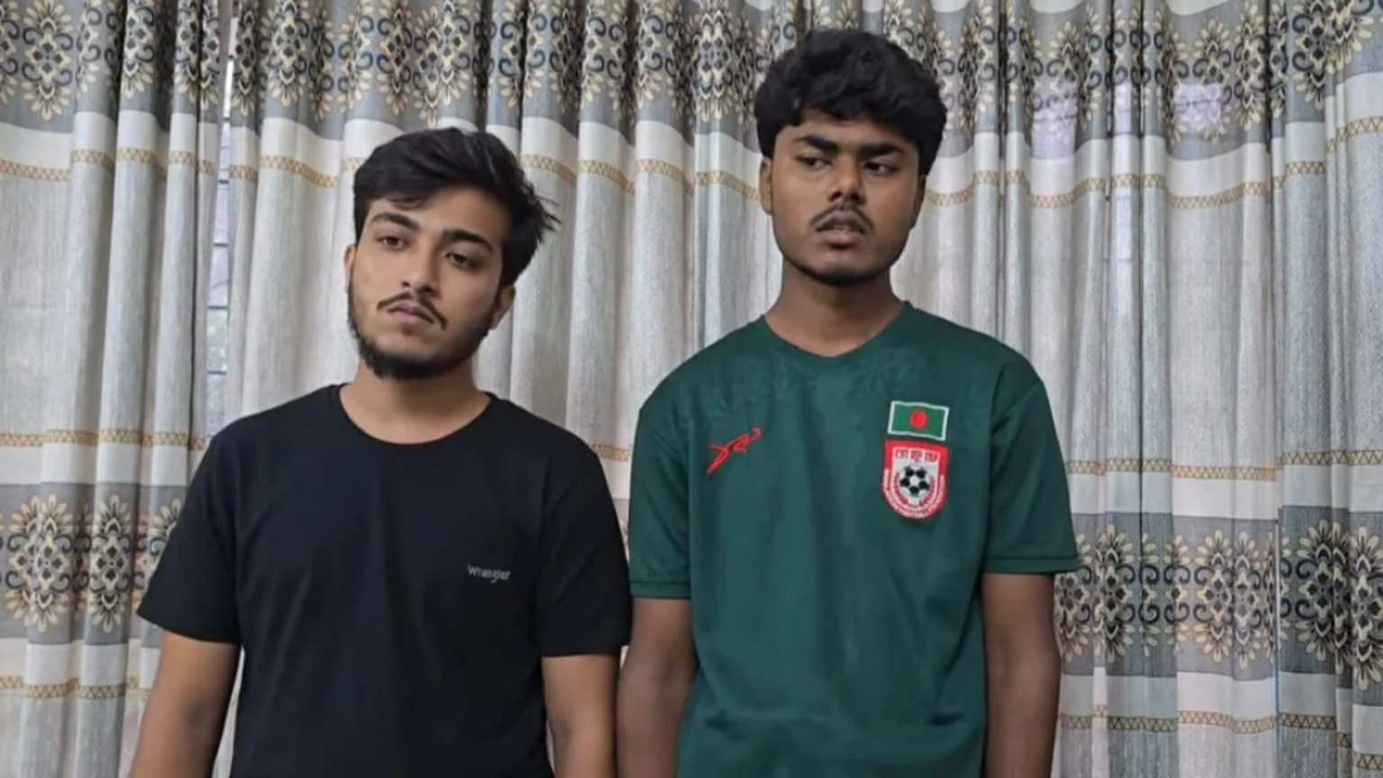 নাটোরে নারীদের ভিডিও ধারণ করে ভয় দেখিয়ে অর্থ আদায়: দুই যুবক গ্রেপ্তার