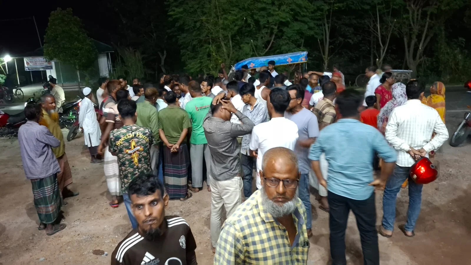 জয়পুরহাটে ট্রাকের সঙ্গে সংঘর্ষে মোটরসাইকেলচালক যুবক নিহত