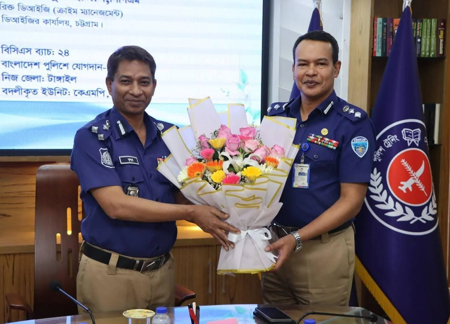 বদলি হওয়া অ্যাডিশনাল ডিআইজি নাজমুল হাসানের বিদায় সংবর্ধনা