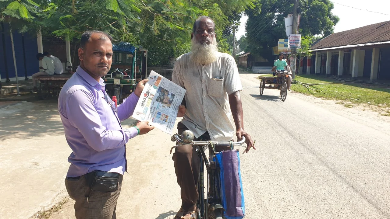 সংবাদপত্রের সোনালি দিন টিকিয়ে রাখা রুহিয়ার এক অনন্য কারিগর