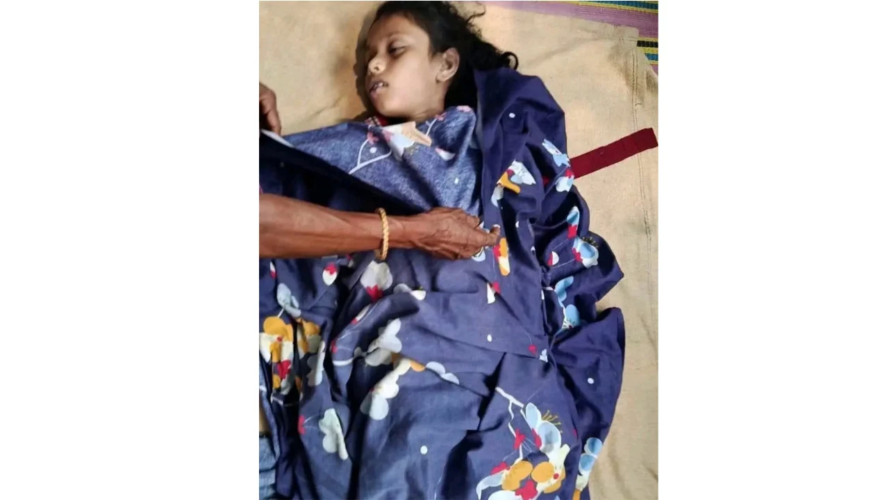 সকালে হাসিমুখে স্কুলে গিয়ে আর ফিরল না কুলসুমা, ফিরল নিথর দেহ