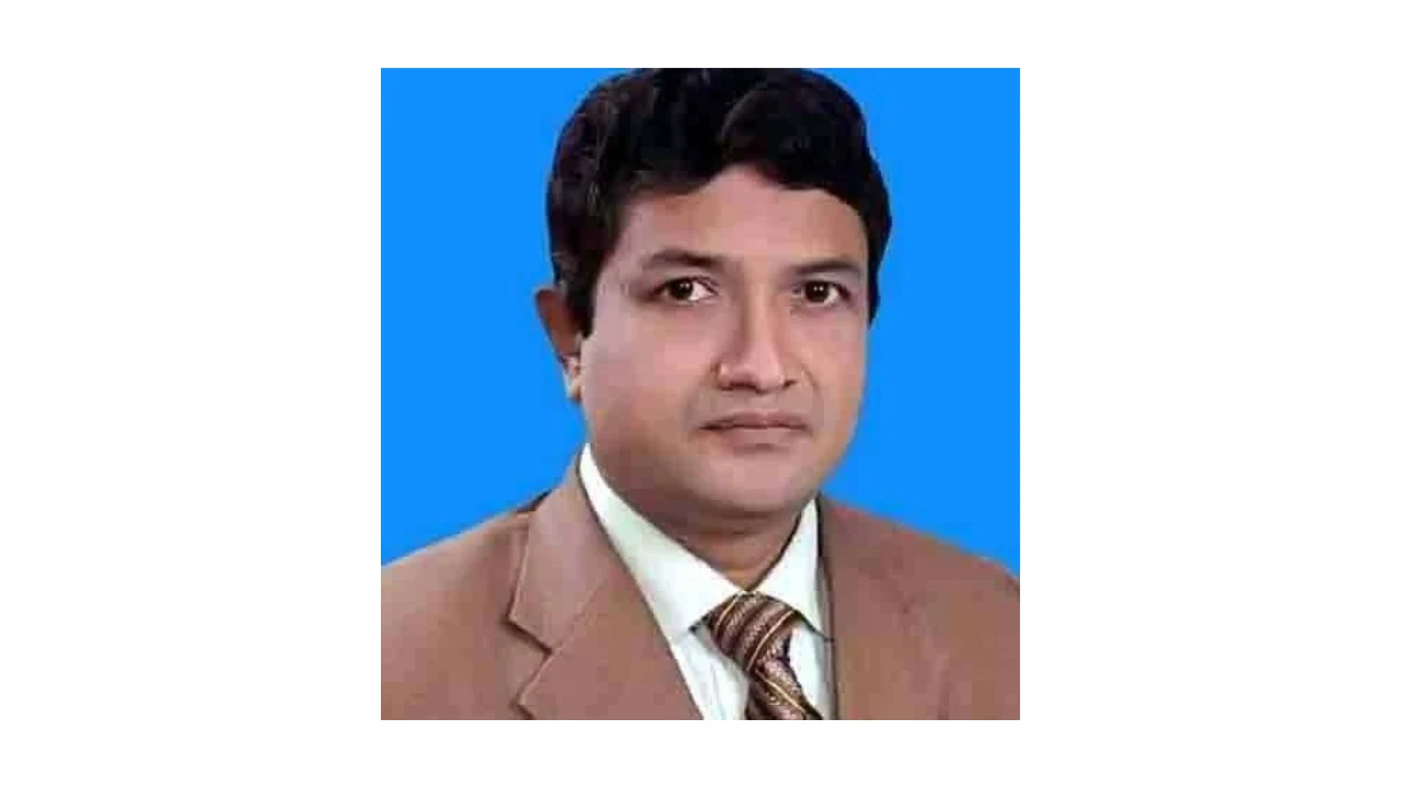 কার্যক্রম নিষিদ্ধ আ’লীগ পুনর্বাসনের অপচেষ্টা, সাটুরিয়ায় প্রধান শিক্ষক গ্রেফতার