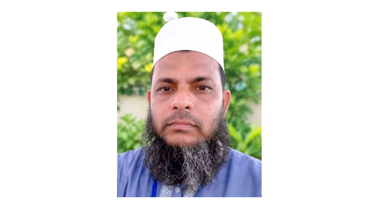 পাবনায় গাছ চাপায় প্রাণ গেল আলেমের
