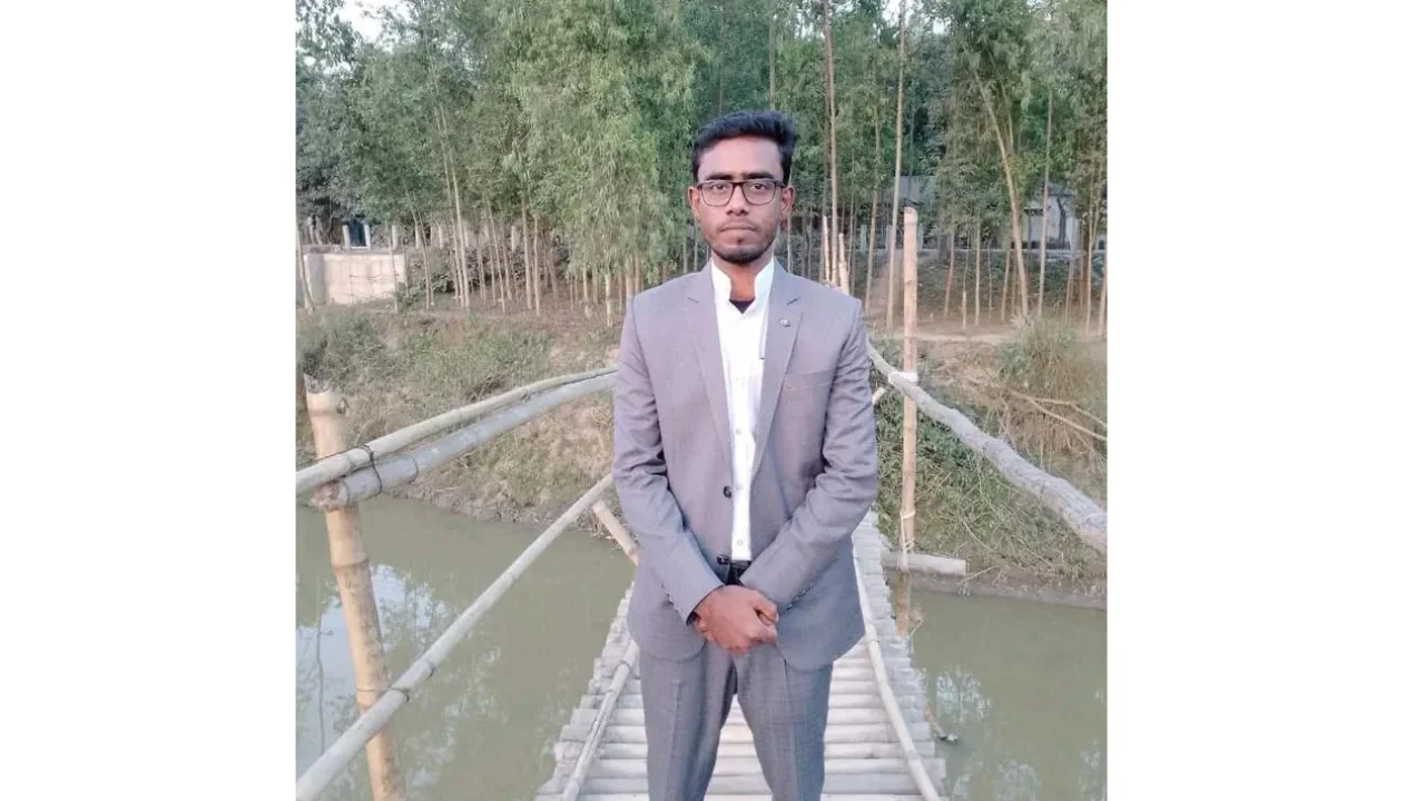 সড়ক দুর্ঘটনায় চাটমোহরের উপসহকারী কৃষি কর্মকর্তা নিহত
