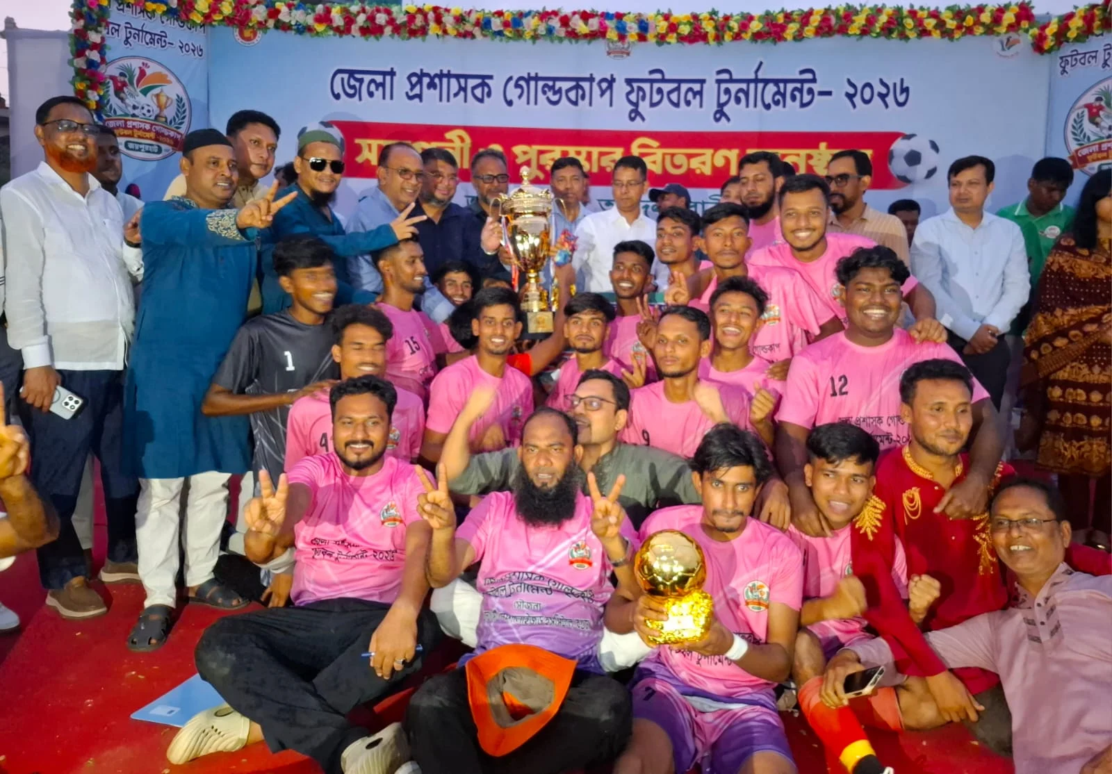 জয়পুরহাটে টাইব্রেকারে সদরকে হারিয়ে কালাই চ্যাম্পিয়ন
