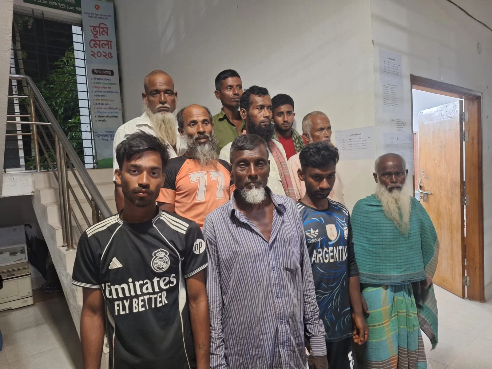 শিবচরে নিষেধাজ্ঞা অমান্য করে মা ইলিশ শিকার, ১০ জেলের কারাদণ্ড