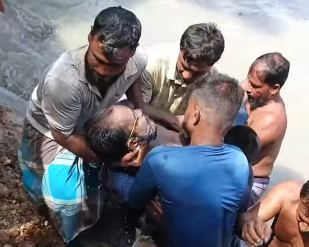 বরগুনায় মোটর চালিয়ে ট্রলার পরিষ্কারের সময় বিদ্যুৎস্পৃষ্টে প্রাণ হারালেন জেলে