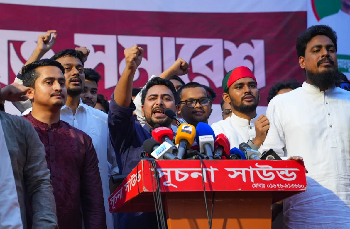 পতিত ও নব্য দুই স্বৈরাচারকেই পরাজিত করা হবে: নাহিদ ইসলাম