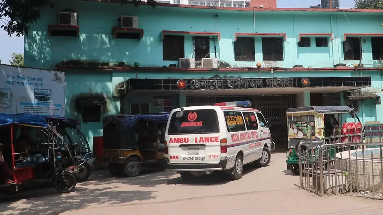 গাইবান্ধায় অটোরিকশার ধাক্কায় প্রাণ গেল ৬ বছরের শিশুর