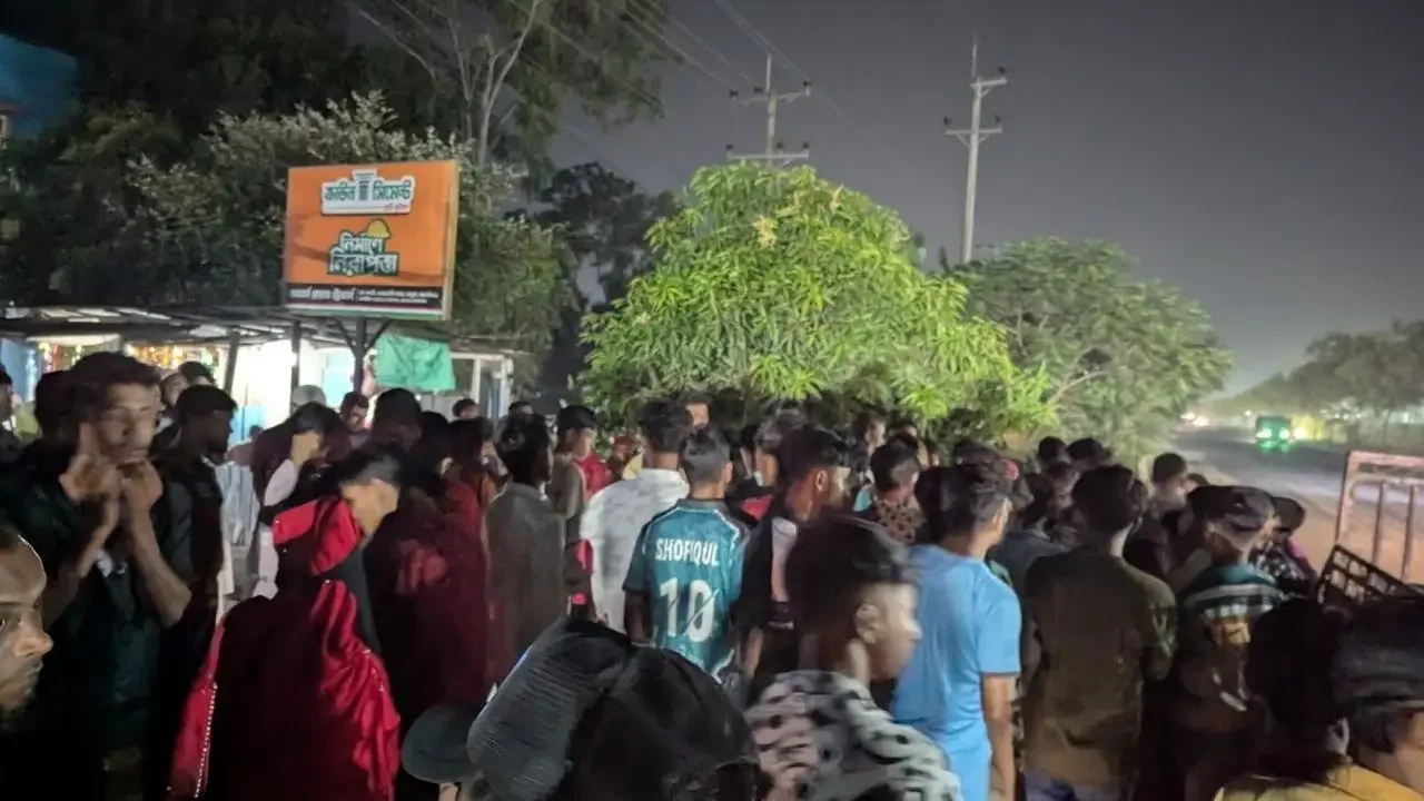 মহাসড়ক পার হতে গিয়ে বাসচাপায় বৃদ্ধ নিহত