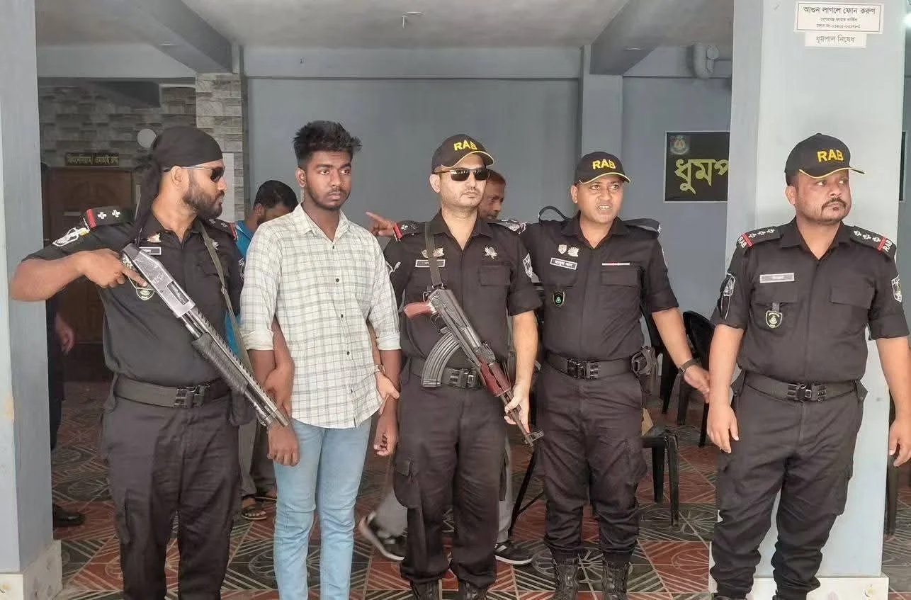 নোয়াখালীতে ঘুমন্ত ভগ্নিপতিকে ছুরিকাঘাতে হত্যা, শ্যালক গ্রেপ্তার