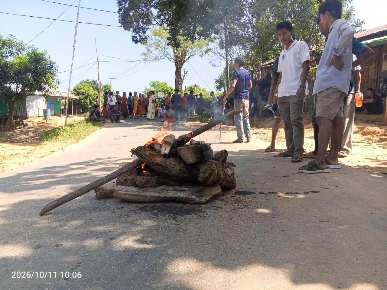 সাজেকে চলছে অনির্দিষ্টকালের সড়ক অবরোধ; ভোগান্তিতে পর্যটক’রা
