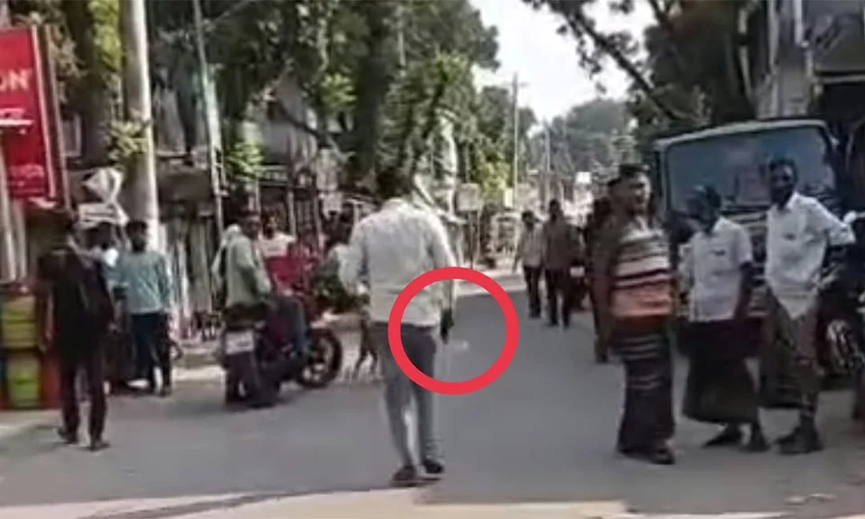 যশোরের শার্শায় প্রকাশ্যে পিস্তল প্রদর্শনের অভিযোগ, এলাকায় আতঙ্ক থানায় জিডি