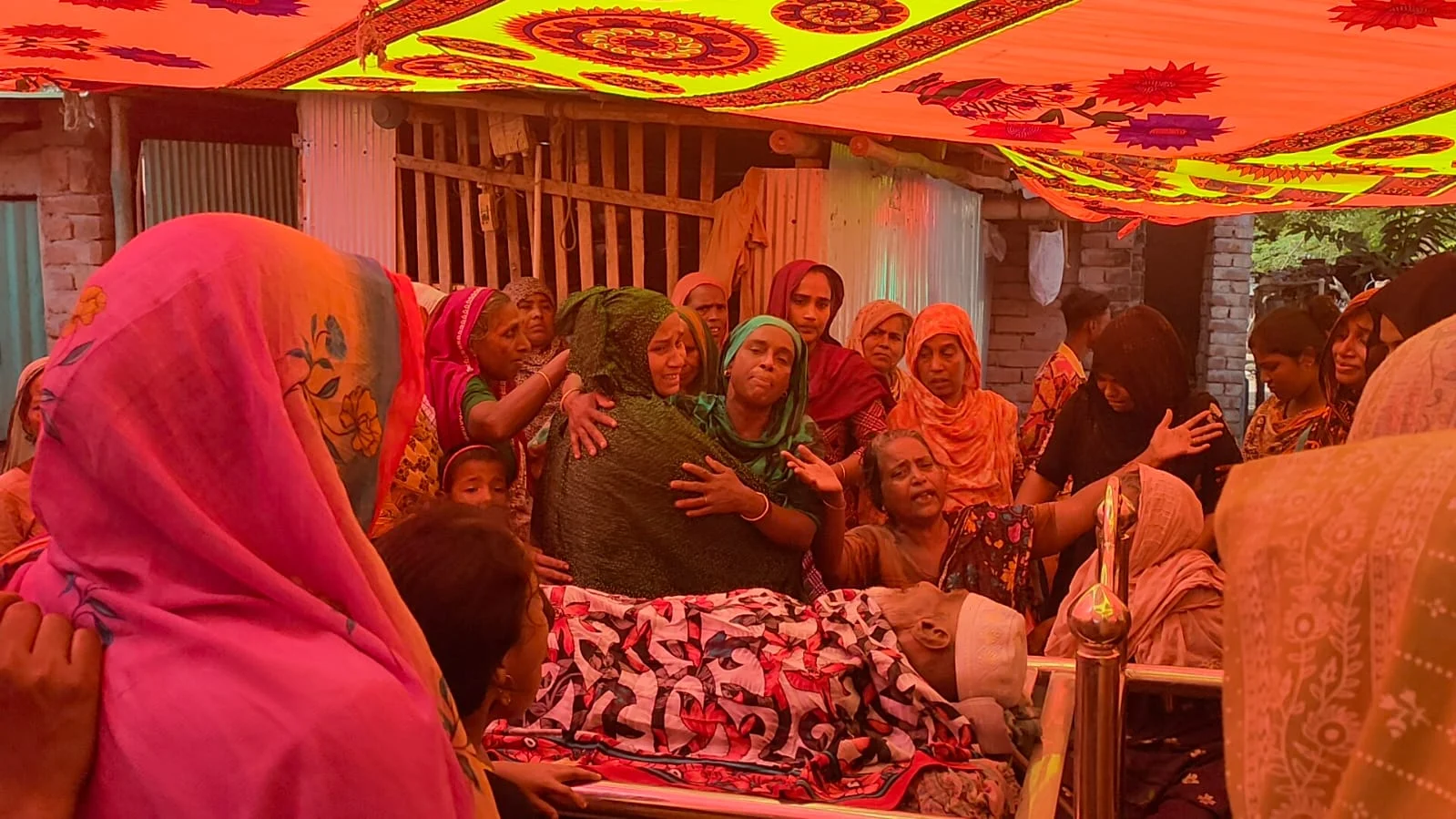 চু্য়াডাঙ্গার দামুড়হুদায় গলায় ভাত আটকে বৃদ্ধর মৃত্যু