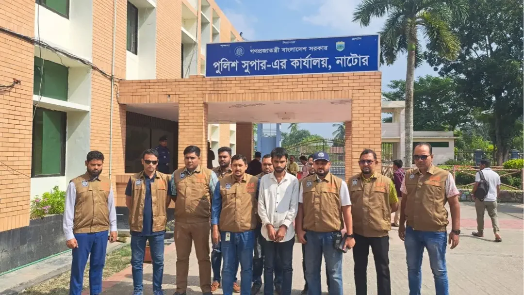 প্রেস সচিবের স্টাফ পরিচয়ে প্রতারণা, নাটোরে আটক ছাত্রলীগ নেতা